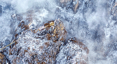 山西永濟(jì)：五老峰迎降雪