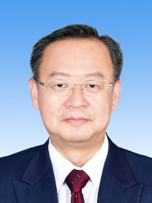 陳建文，男，漢族，1965年9月生，研究生學(xué)歷，中共黨員，現(xiàn)任人民日?qǐng)?bào)社總編輯。